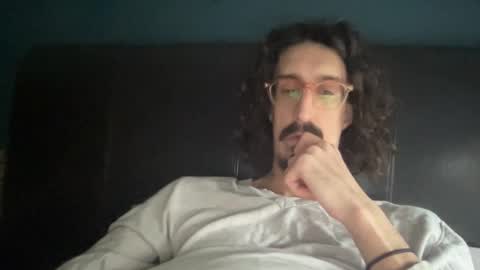 Snapshot of jiggz1986 chatting on 02/01/25, 10:48 Jigz1986 online show from 02/01/25, 10:48