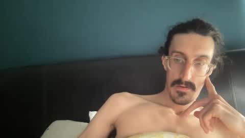 Snapshot of jiggz1986 chatting on 03/11/25, 12:39 Jigz1986 online show from 03/11/25, 12:39