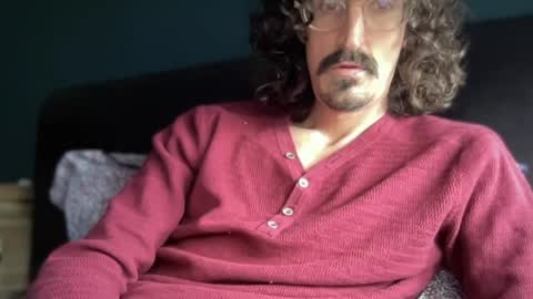 Snapshot of jiggz1986 chatting on 05/14/26, 12:01 Jigz1986 online show from 05/14/26, 12:01