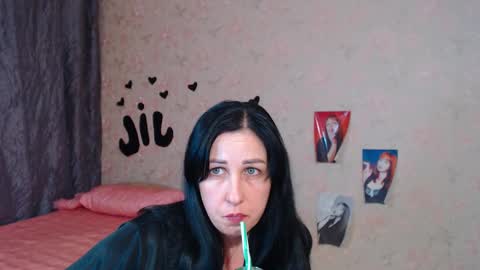 Jill online show from 11/08/25, 05:56