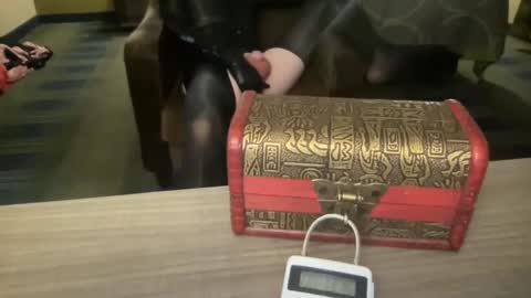 Snapshot of jillianfcktoy chatting on 02/21/26, 04:35 JillianFcktoy online show from 02/21/26, 04:35