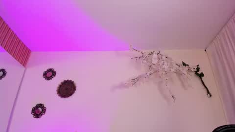 Jimena Adams online show from 03/09/26, 07:40