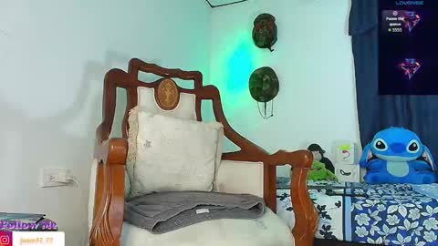 Jimm  Independent Model  online show from 10/17/25, 01:53