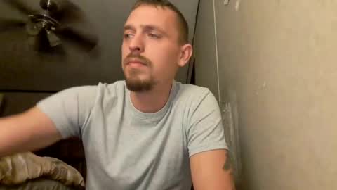 Snapshot of jimmiekeith chatting on 01/22/25, 04:34 Jimmie online show from 01/22/25, 04:34