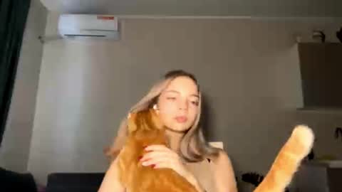 Steff online show from 11/11/25, 08:14