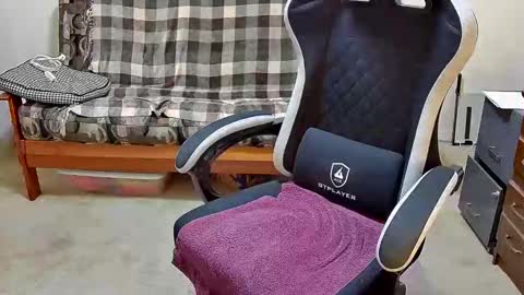 jimmy_d47 online show from 04/26/26, 01:47