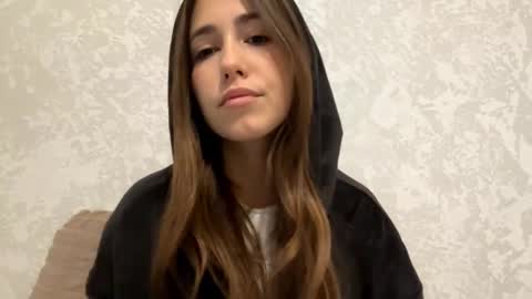 Kate online show from 12/17/25, 02:12