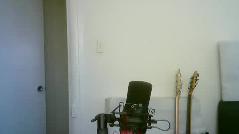 Snapshot of jimsy212 chatting on 04/06/26, 12:19 jimsy212 online show from 04/06/26, 12:19