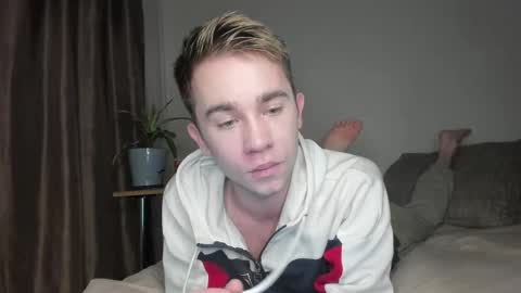 Snapshot of jimyti_bad_boy chatting on 10/06/25, 10:07 jimyti_bad_boy online show from 10/06/25, 10:07