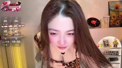 jingtian_8888 online show from 12/16/25, 01:32