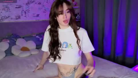 Jinny online show from 11/10/25, 06:18