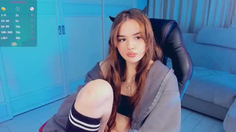 Jinny online show from 12/20/25, 07:10