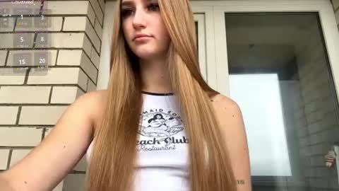 Jinny online show from 11/23/25, 07:41