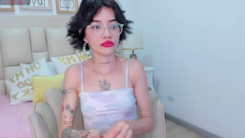 jinx blue  online show from 04/18/26, 03:32