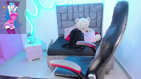 Snapshot of jisoo__ chatting on 11/26/25, 01:23 kim online show from 11/26/25, 01:23