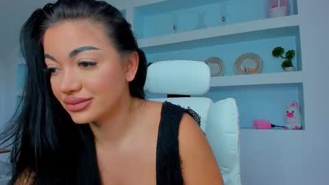 Juliee online show from 09/20/25, 06:36