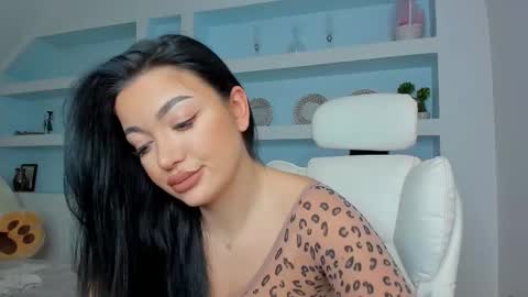 Juliee online show from 01/18/26, 05:39