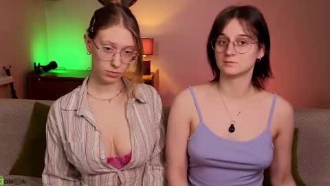 Hey Guys We are Julia ginger  Tina brunette online show from 02/16/25, 06:43
