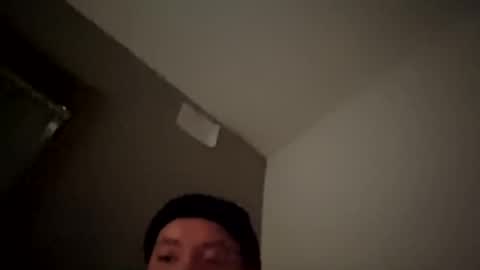 jizzle192 online show from 12/05/25, 07:39