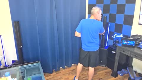 Snapshot of jizzyblue chatting on 10/12/25, 05:34 Jizzy Blue online show from 10/12/25, 05:34