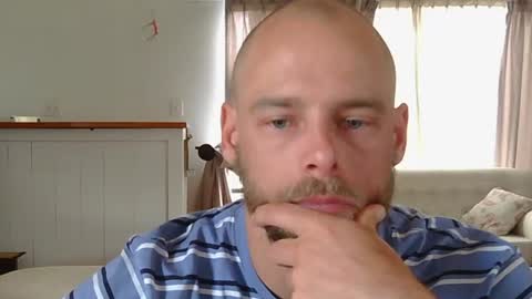 Snapshot of jjameson41 chatting on 02/08/25, 05:18 JamesJan van Rebel online show from 02/08/25, 05:18
