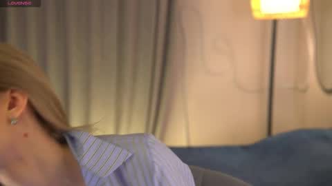 Jenny online show from 11/13/25, 08:13