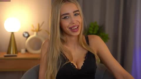 Jenny online show from 03/25/26, 08:09