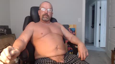 Snapshot of jk4fun59 chatting on 12/11/24, 08:18 Jamie online show from 12/11/24, 08:18