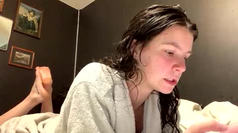 jlynn1997 online show from 03/31/26, 11:49