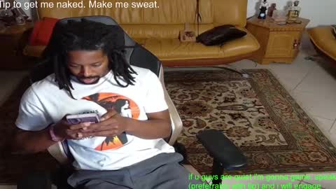 Snapshot of jmagnumm chatting on 09/24/25, 03:10 Jay online show from 09/24/25, 03:10