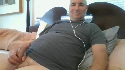 jmichael50 online show from 10/25/25, 06:35