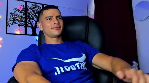 Snapshot of jmortton chatting on 12/24/24, 12:44 IGJmortton online show from 12/24/24, 12:44