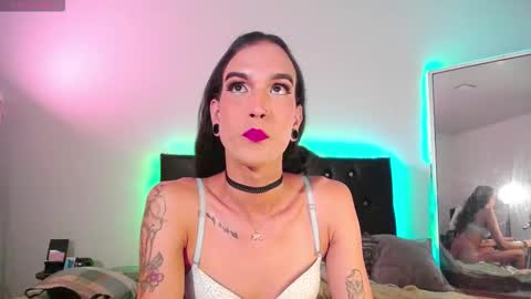 Joa Isaza     online show from 01/17/26, 05:12