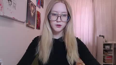 joan_kiss online show from 07/03/26, 07:26
