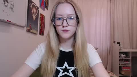 joan_kiss online show from 07/16/26, 07:36