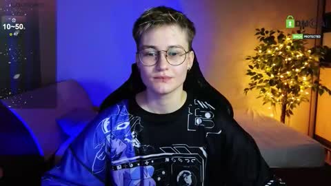 Snapshot of joan_night chatting on 12/22/25, 07:11 J online show from 12/22/25, 07:11