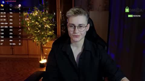 Snapshot of joan_night chatting on 02/16/26, 09:22 J online show from 02/16/26, 09:22