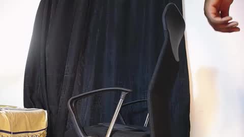 joan_silva online show from 11/28/25, 01:36