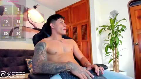 Snapshot of joan_soto chatting on 10/02/25, 01:51 joan_soto online show from 10/02/25, 01:51