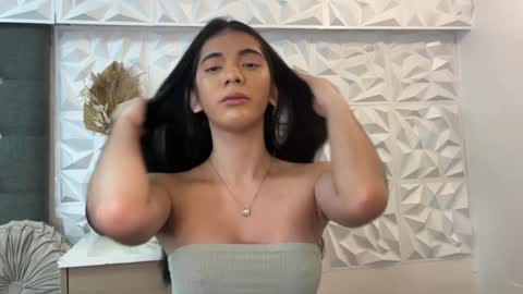Snapshot of joanaemerald chatting on 01/27/25, 10:49 joana online show from 01/27/25, 10:49