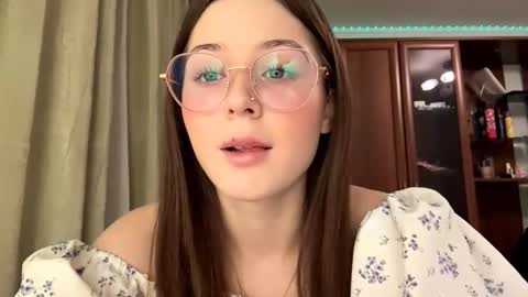 Adel online show from 12/16/25, 03:17