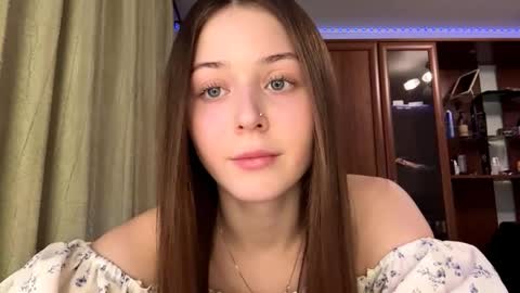 Adel online show from 12/21/25, 04:14