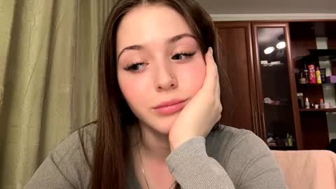 Adel online show from 03/25/26, 06:25