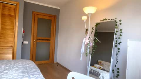 joanaphippin online show from 04/21/26, 07:03