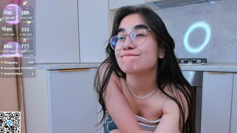 Mia online show from 01/26/25, 02:35