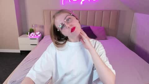 joann_shermann online show from 05/21/26, 01:23