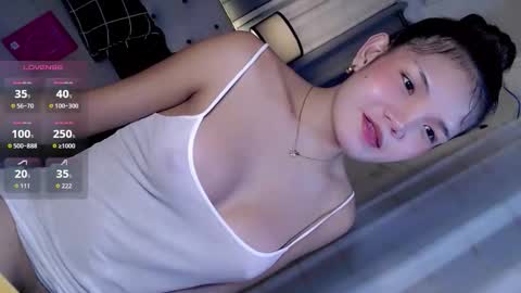 Snapshot of joanna_johnson chatting on 05/26/26, 05:42 joanna_johnson online show from 05/26/26, 05:42