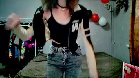 Joannatompson online show from 11/20/25, 11:37