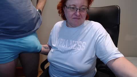 Snapshot of joannaandneighbour chatting on 12/14/24, 05:36 Joanna and Greg online show from 12/14/24, 05:36