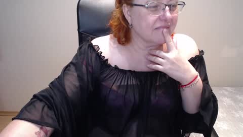 Snapshot of joannaandneighbour chatting on 01/14/25, 11:31 Joanna and Greg online show from 01/14/25, 11:31